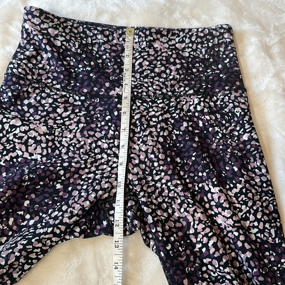 Balance Collection cropped legging - Picture 7 of 7